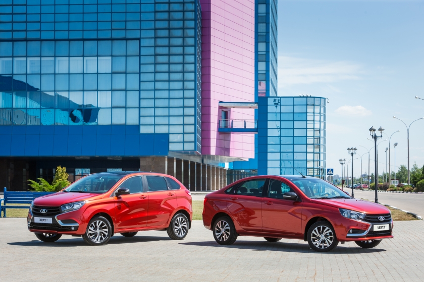 LADA в январе: Vesta и XRAY повысили позиции в рейтинге продаж